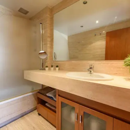 Ramblasrentals Stylish Bright 3br New Catalan Flat 10m Ramblas - Parking - Wifi