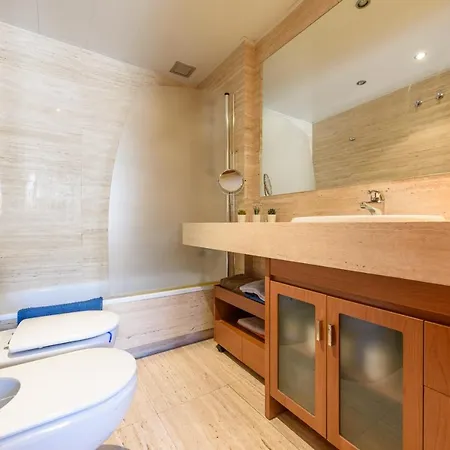 Ramblasrentals Stylish Bright 3br New Catalan Flat 10m Ramblas - Parking - Wifi *