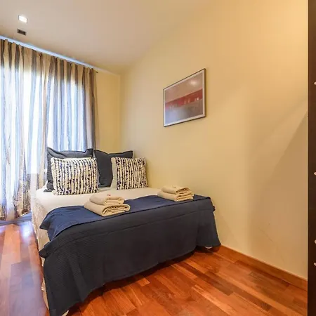 Apartment Ramblasrentals Stylish Bright 3br New Catalan Flat 10m Ramblas - Parking - Wifi